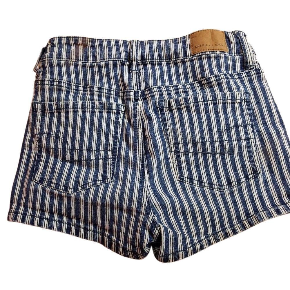 American Eagle Outfitters stripped shorts 0 - Picture 4 of 4
